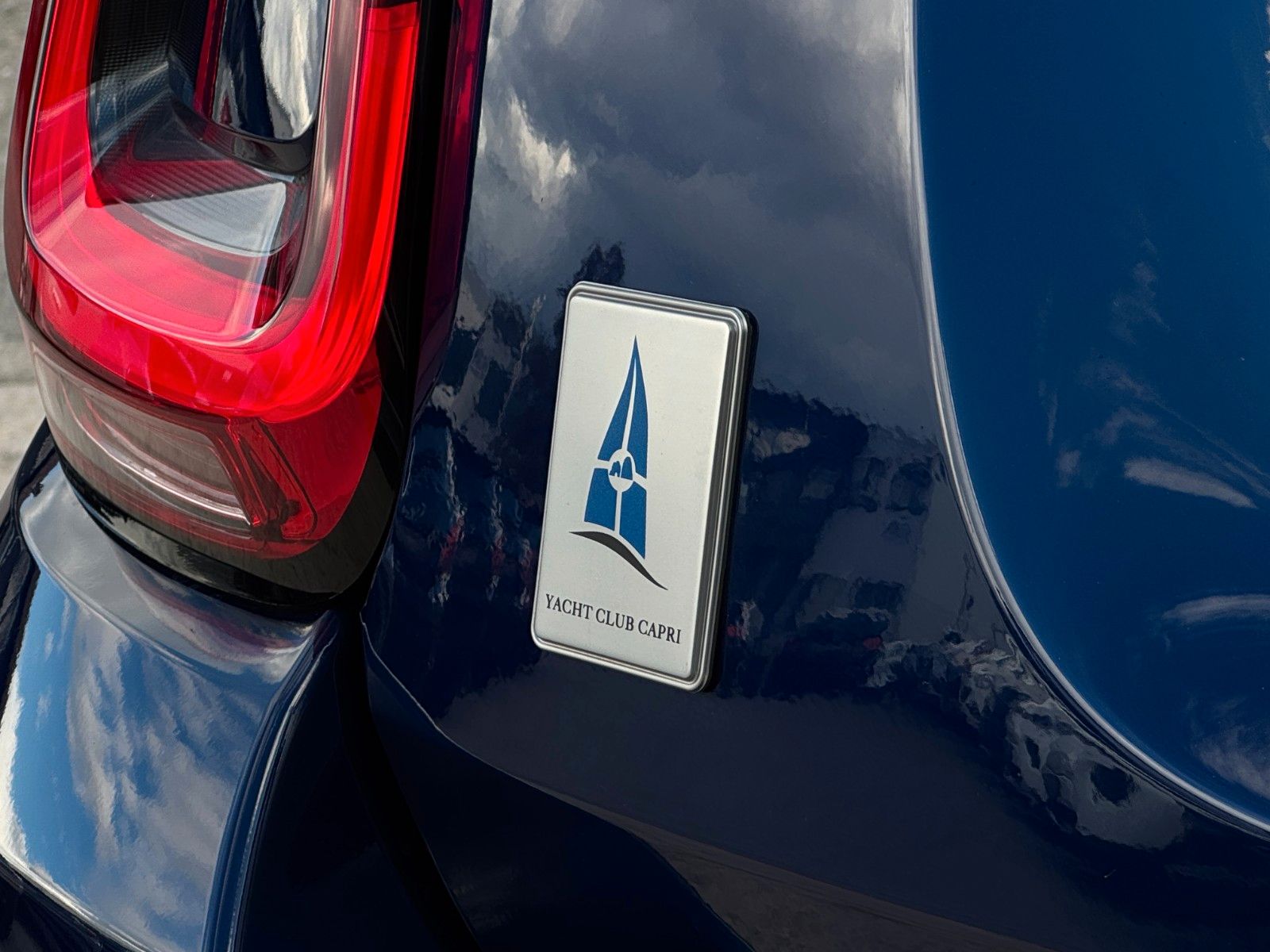 Fahrzeugabbildung Fiat 500X 1.3 FF Yacht Club Capri Faltdach CarPl. CAM