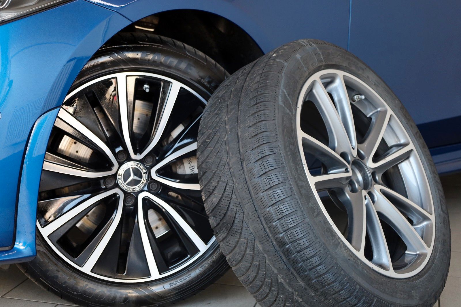 Fahrzeugabbildung Mercedes-Benz CLS 400 d Avantgarde 4M,SH,HUD,360Kamera,AHK +WR