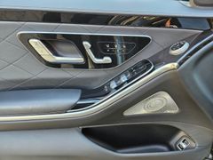Fahrzeugabbildung S 580 e AMG Sportpaket HUD Luftfederung AD El. F