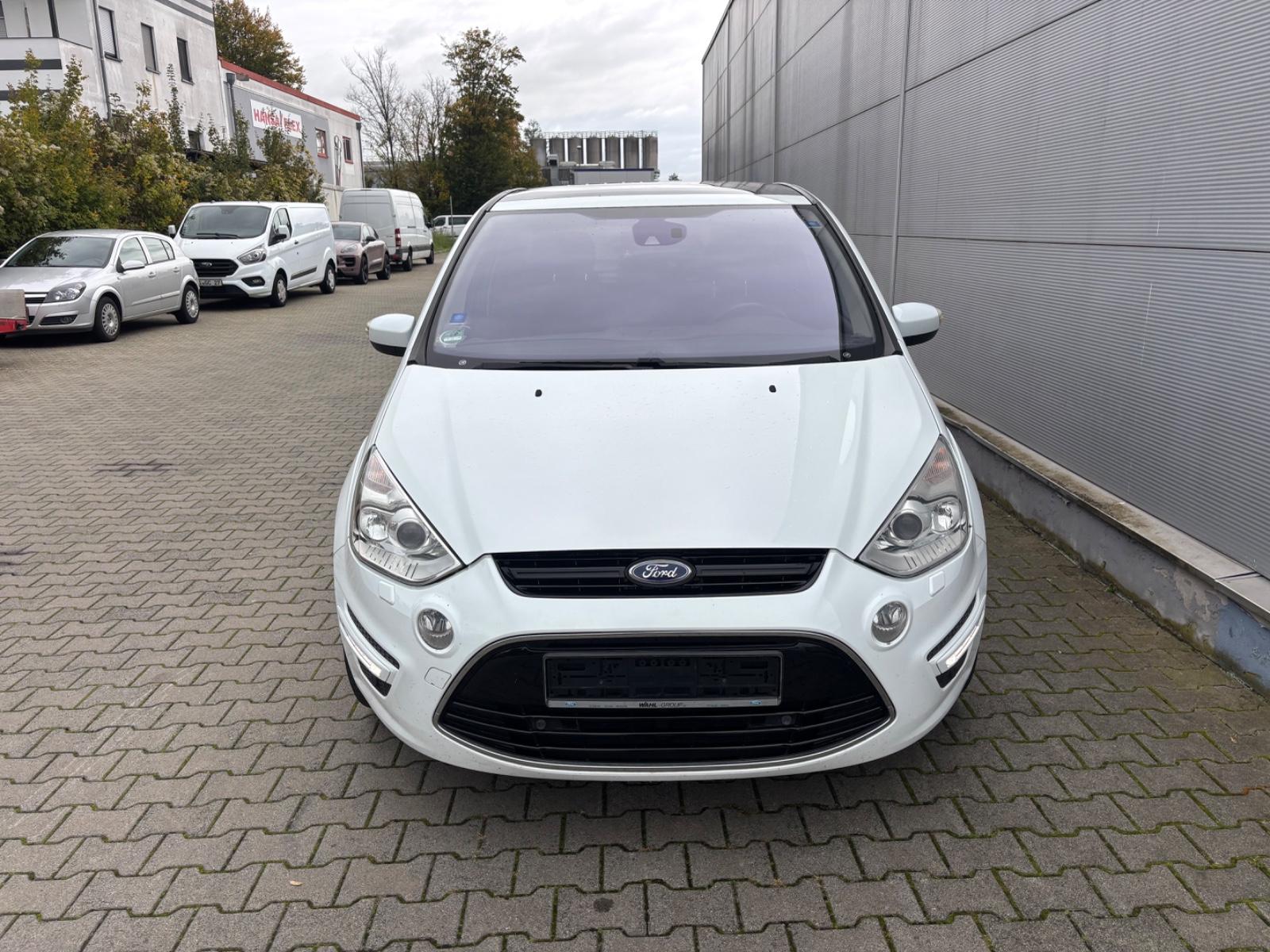 Ford S-Max 2,0 EcoBoost 176kW  Navi Panorma