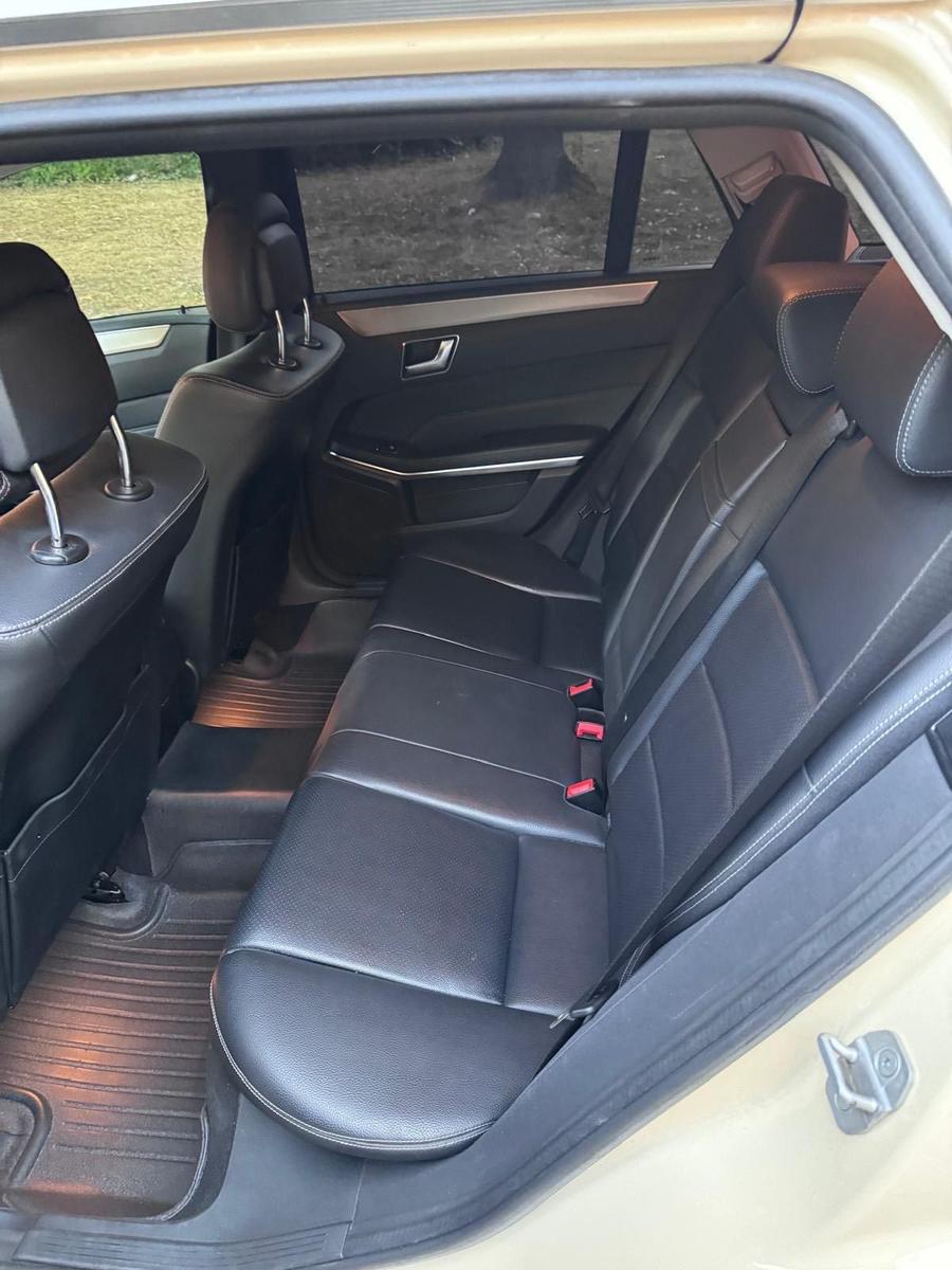 Mercedes-Benz E200 2015 — photo 10