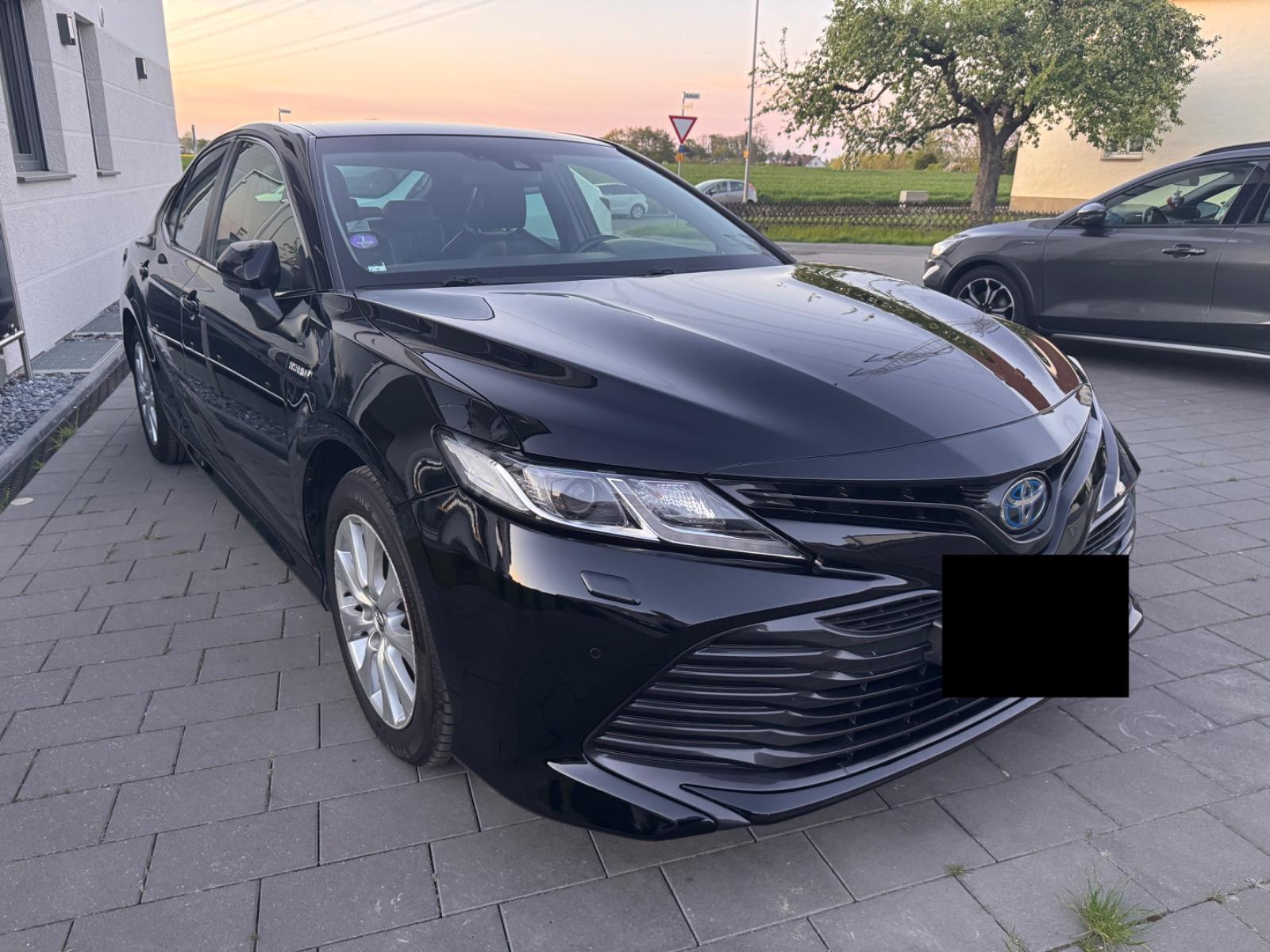 Toyota Camry Hybrid Business Edition