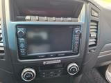 Mitsubishi Pajero 3,2 DI-D  4WD Edition 30 Automatik Edi... - Mitsubishi Pajero: Geländewagen