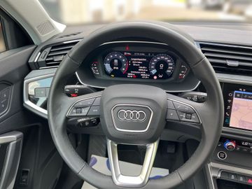 Audi Q3 - 11