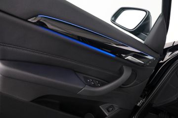 BMW X1 sDrive20i Sport Line RFK LED AHK 18"