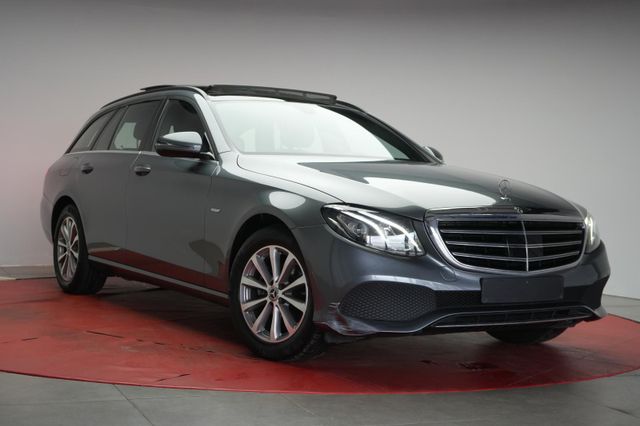 Mercedes-Benz E 220 d T 9G-Tronic Navi/Distronic/Pano/AHK/LED