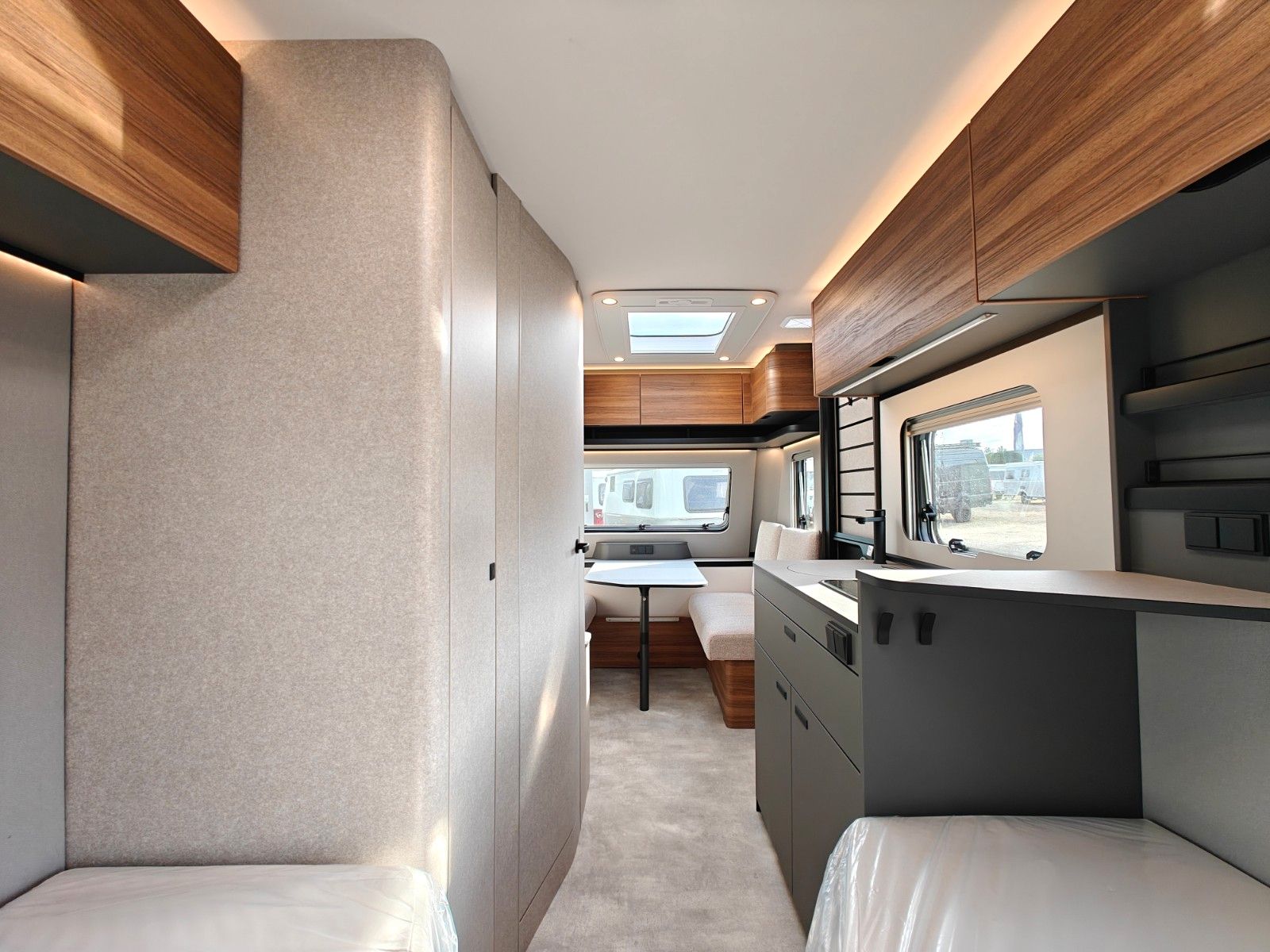 Fahrzeugabbildung HYMER / ERIBA / HYMERCAR Novaline 442 - MESSE-NEUHEIT 2026! -