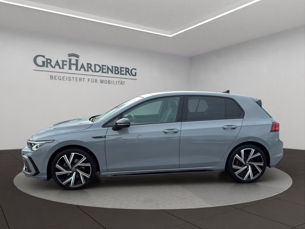 Volkswagen Golf VIII Lim. 1.5 eTSI DSG R-Line HuD PANO RFK imagem 2
