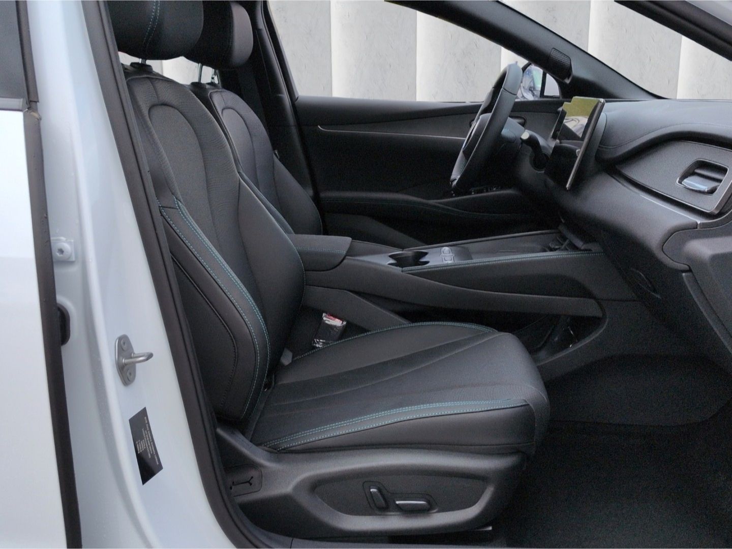 BYD SEAL 6