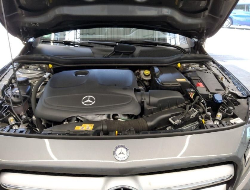 Fahrzeugabbildung Mercedes-Benz GLA 200 Score AUTOMATIK XENON PLA erst 23.200km