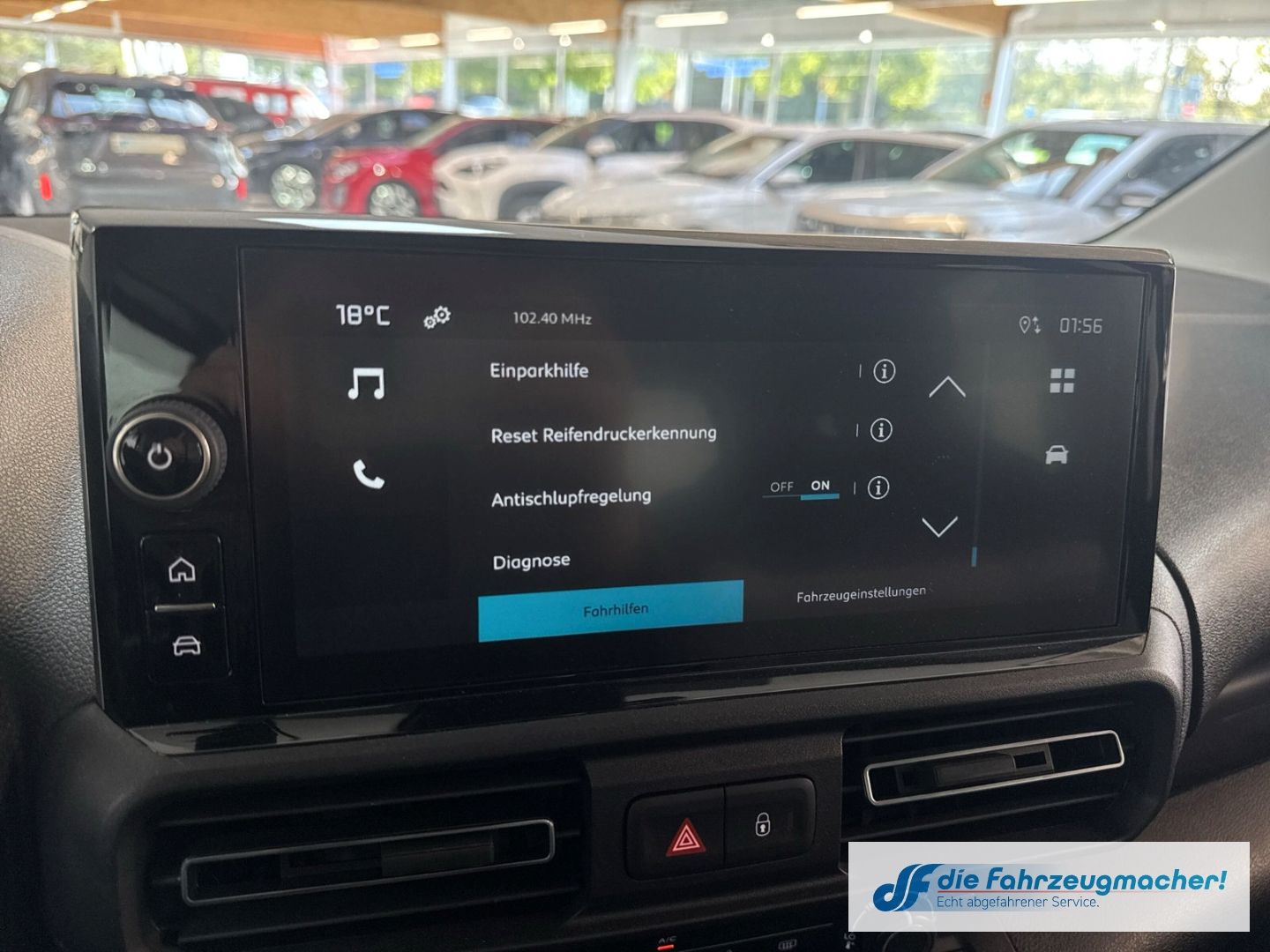 Fahrzeugabbildung Citroën Berlingo Plus Elektro Kombi M LED CarPlay Androi