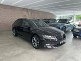 Skoda Superb 2.0 TDI Combi 4x4 Sportline*ACC*StHz* - Skoda Superb mit Diesel-Antrieb: Allradantrieb, Kombi, 2.0