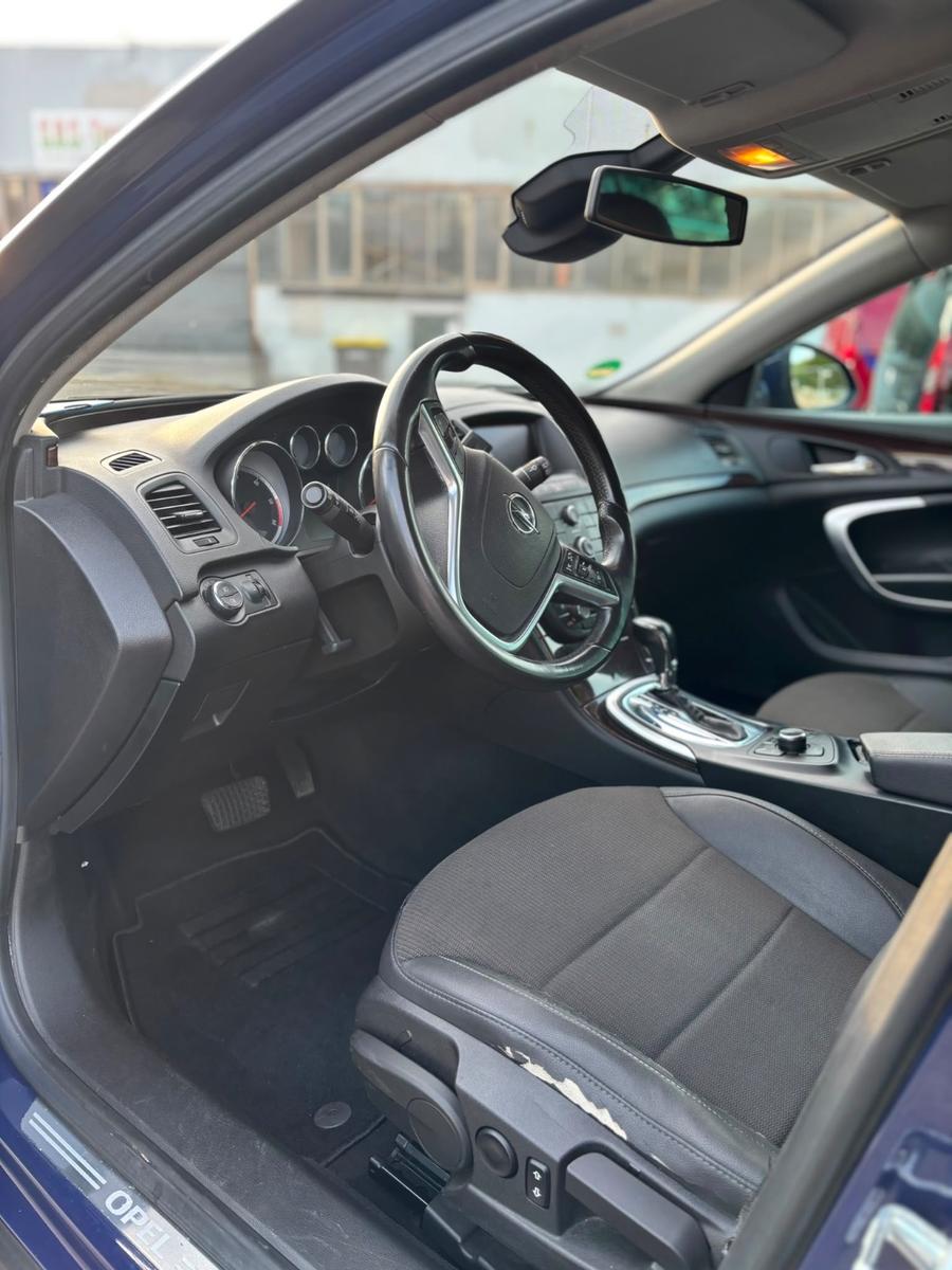 Opel Insignia Sports Tourer 2.0 CDTI Sport 118 kW...