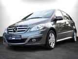 Mercedes-Benz B 180 *TOP* AUTOMTK/SHZ/TEMPOMT/PDC/ALU/GARANTIE - Mercedes-Benz B-Klasse Gebrauchtwagen in Bremen
