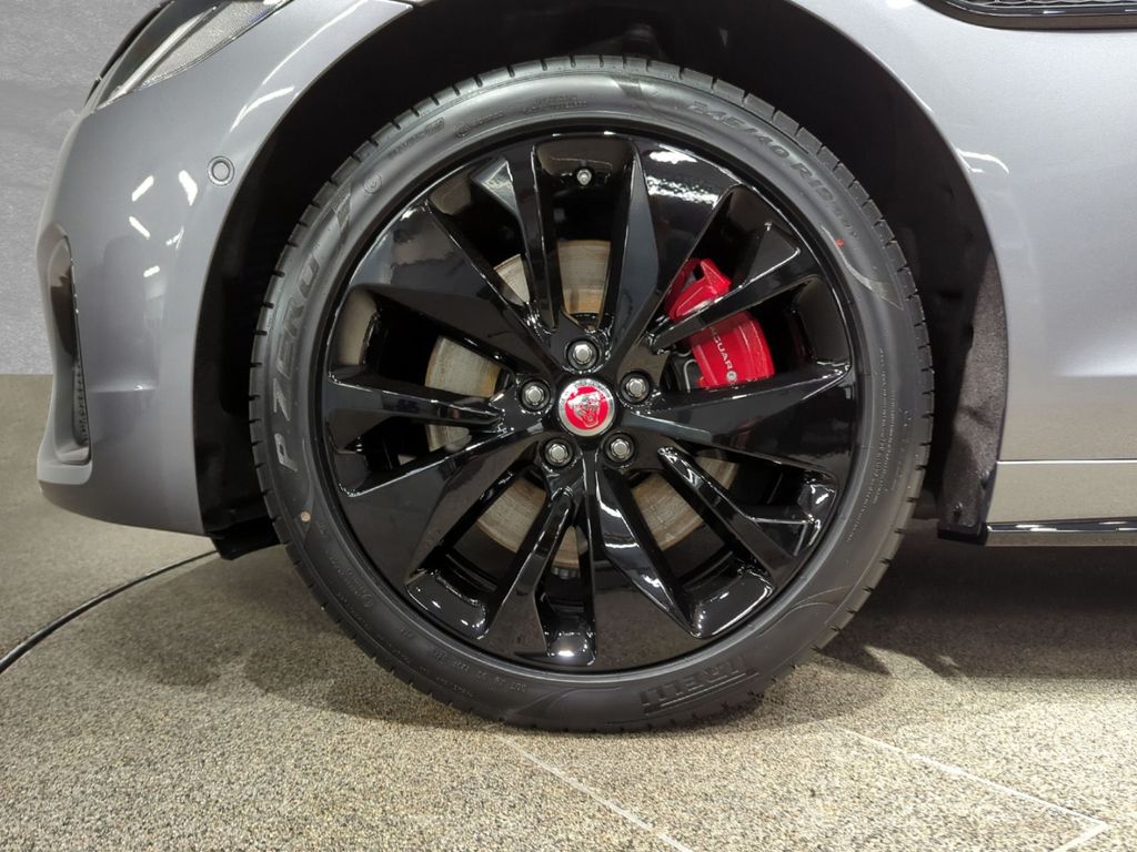 Jaguar XF D200 Sportbrake R-Dynamic Black 526,- OHNE AN