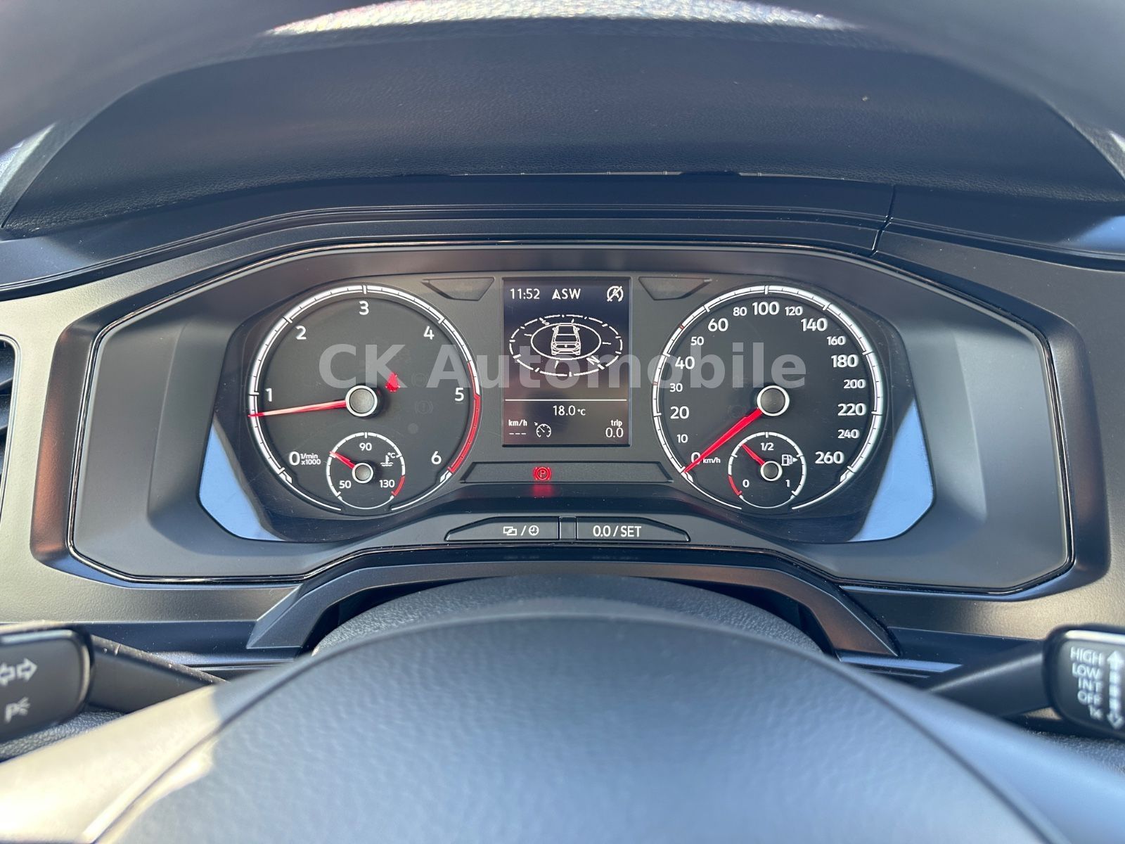 Fahrzeugabbildung Volkswagen Polo VI 1.6 TDi Trendline/Navi/Tempomat/SHZ