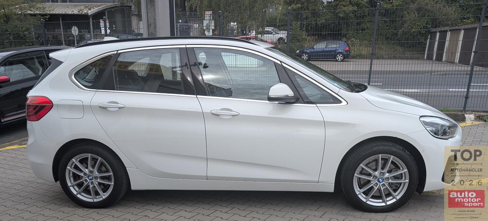 BMW 225xe Active Tourer Luxury-Line*ACC*AHK*PANO*HUD