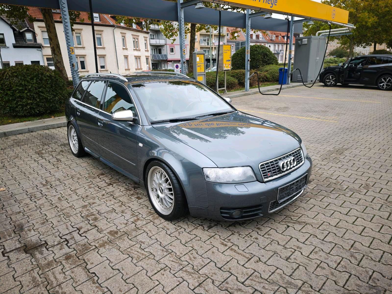 Audi  2004 — photo 12