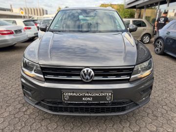 Volkswagen Tiguan - 2