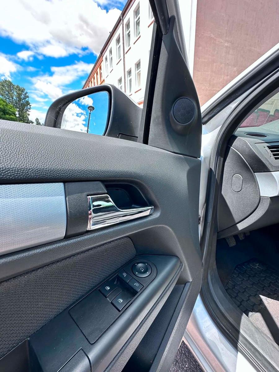 Opel Astra 2006 — photo 6