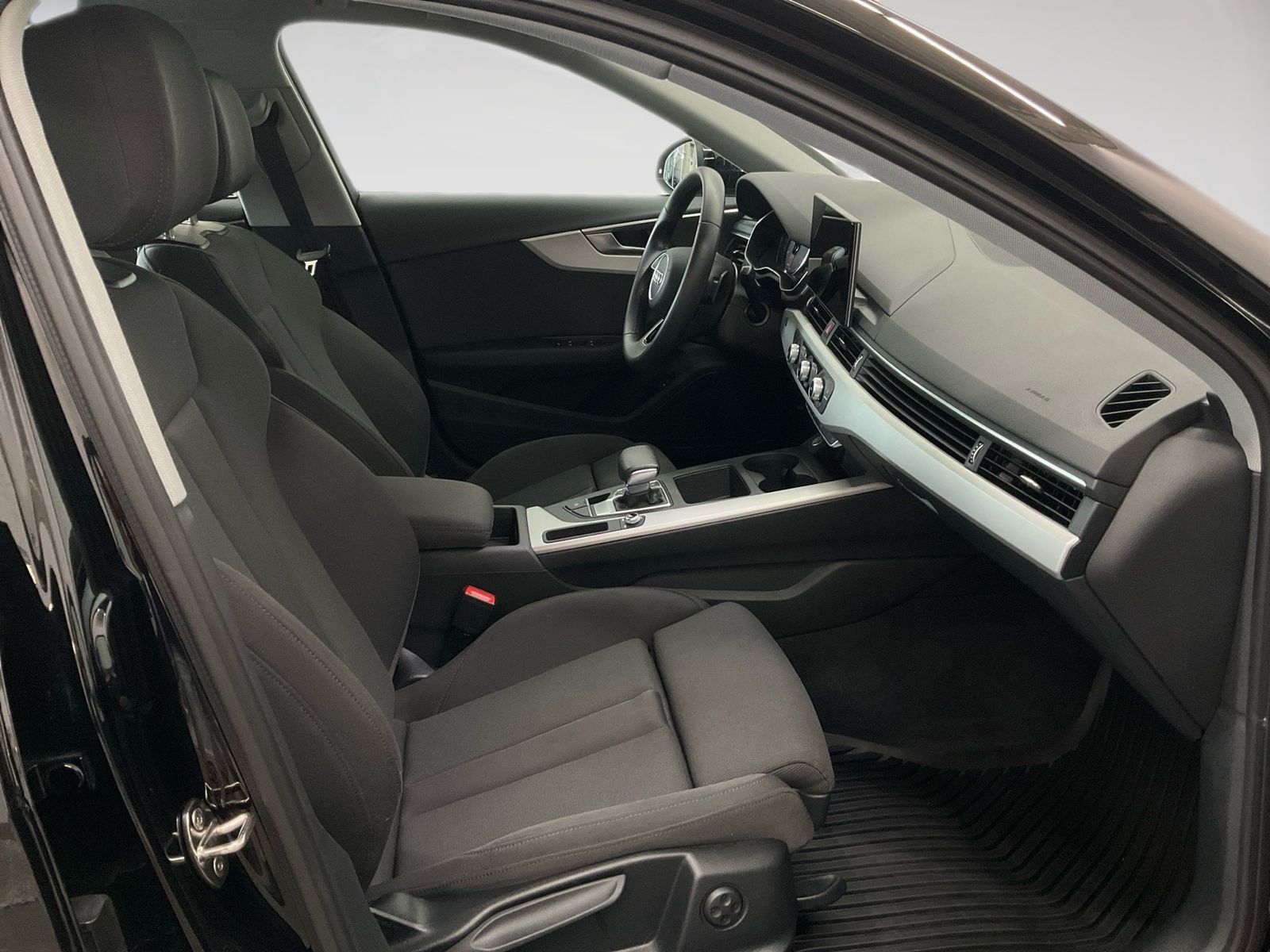 Audi A4 - Bild 9