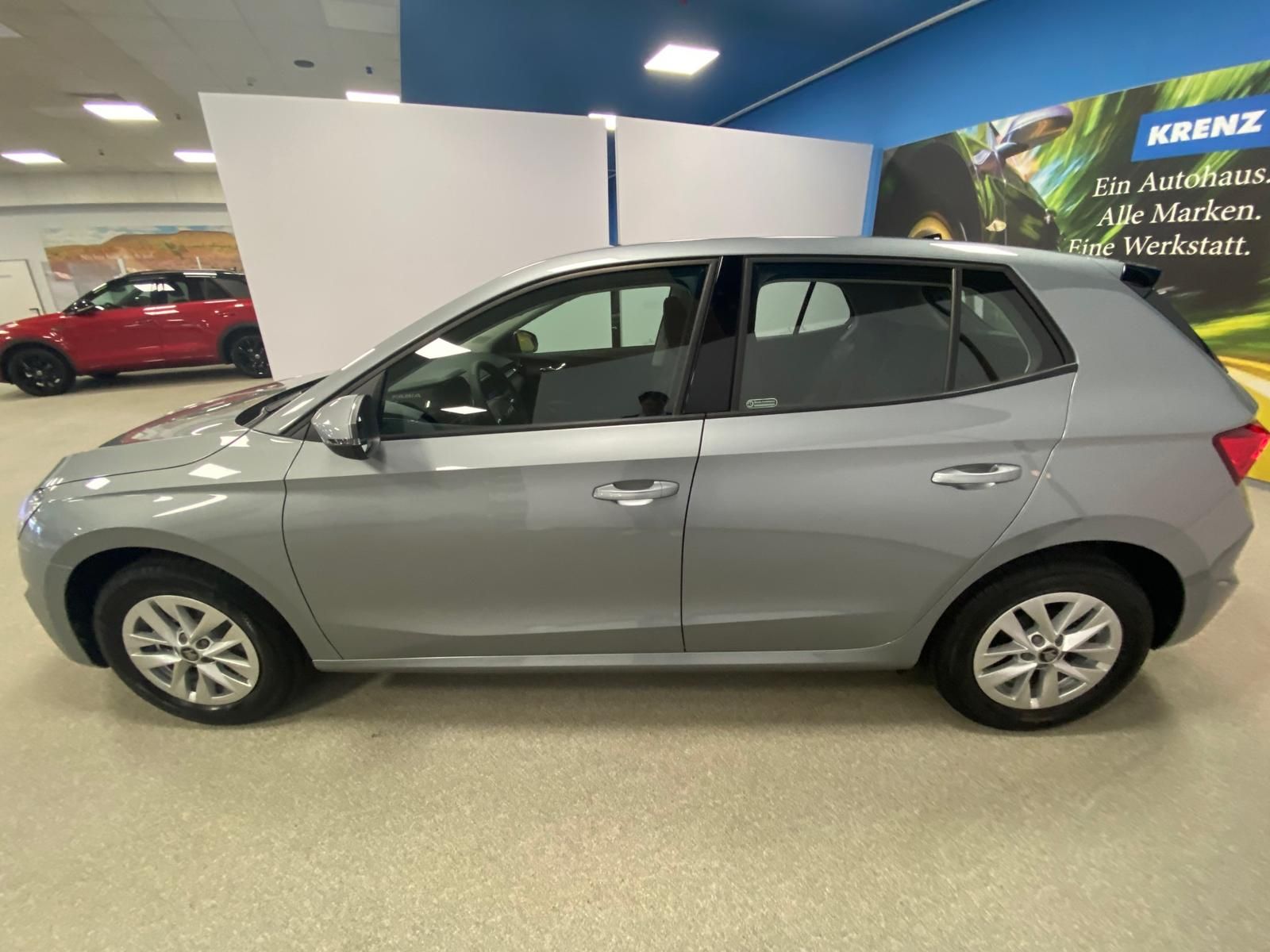 Fahrzeugabbildung SKODA Fabia 1.0 TSI+Garantie 2031+RüKAMERA+ALU+PDC+