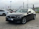 BMW 320 i Lim. Advantage *LED*Assist*Temp*M-Lenkrad* - BMW 320 Gebrauchtwagen in Karlsruhe