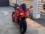 Ducati Panigale V2 1299 S unfallfrei mit frische Desmo - Angebote entsprechen deinen Suchkriterien