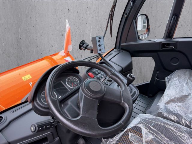 M31 Carrier 4x4 3S-Kipper/Schneepfl./Silostreuer