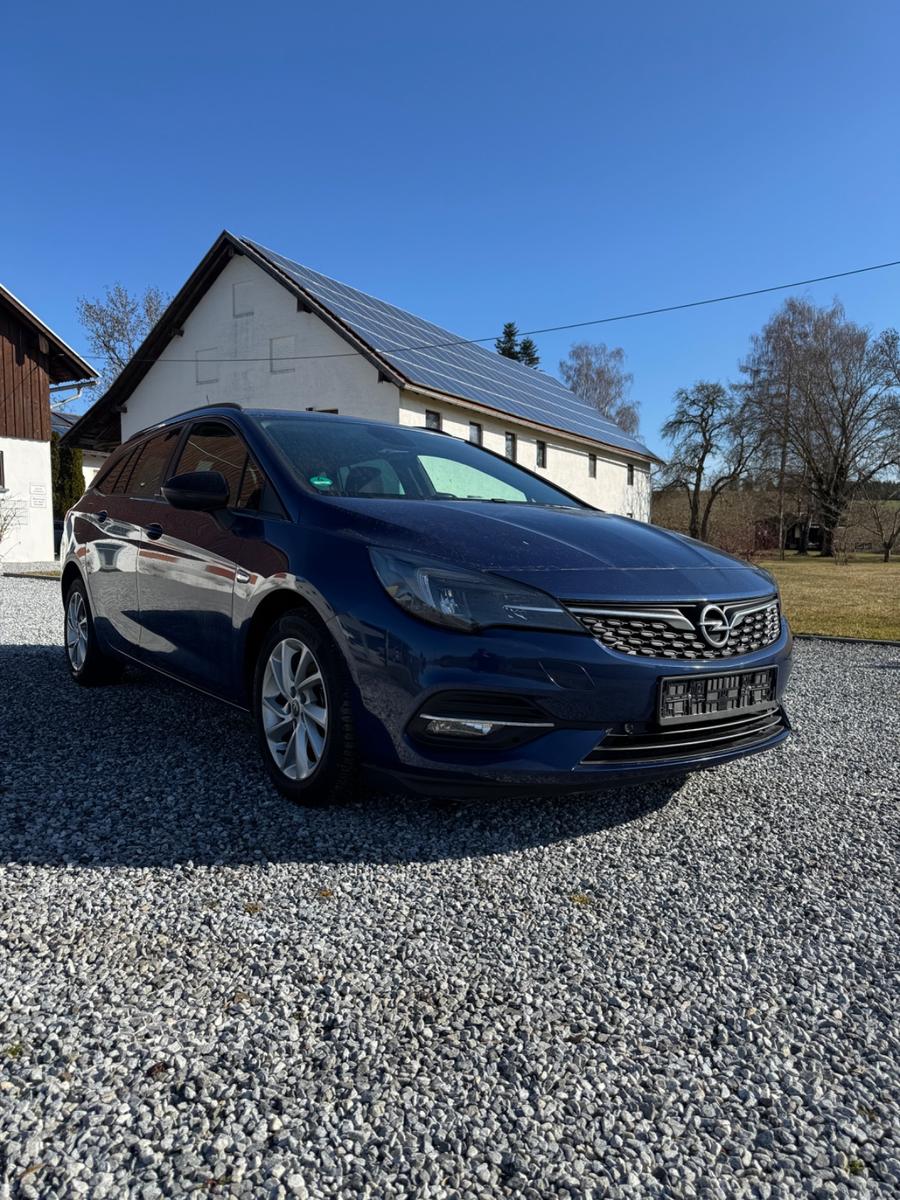 Opel Astra K Sports Tourer 1,5D , Navi, AHK, Kamera