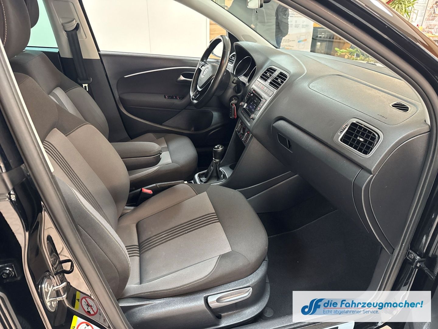 Fahrzeugabbildung Volkswagen Polo V Allstar BMT Start-Stopp Klimaautom SHZ PD