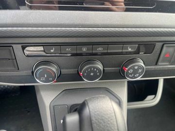 Fotografie des VW T6 andere T6.1 Transporter 2,0l TDI DSG Langer Radstand