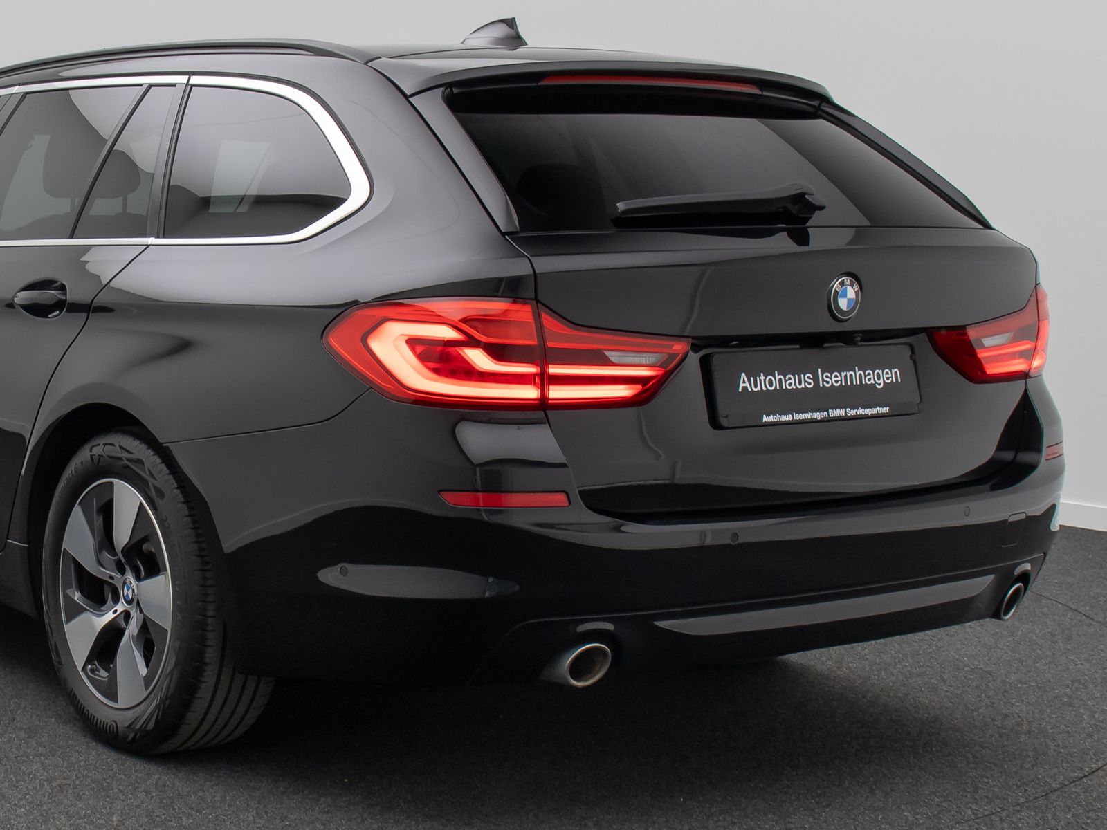 Fahrzeugabbildung BMW 520i Alarm Kamera CockpitPlus ParkAs Geschwindig