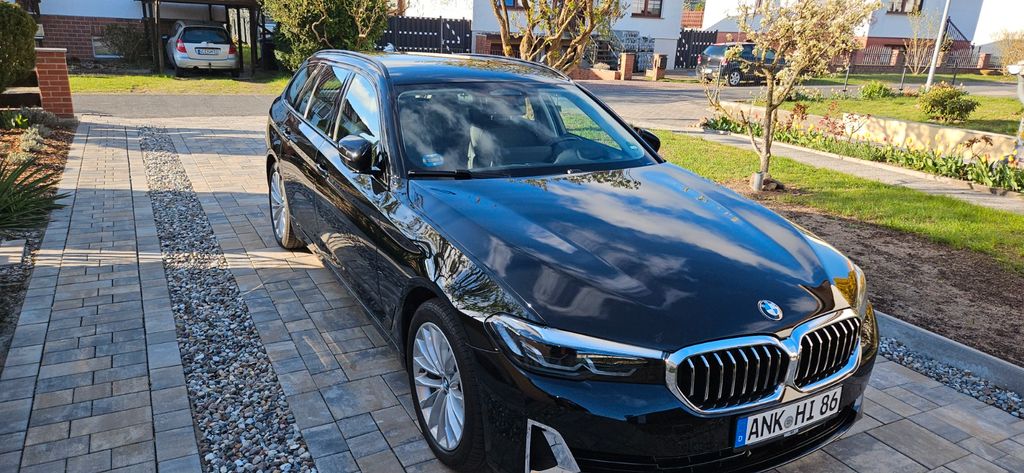 Image of BMW 520