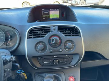 Renault Kangoo Combi Maxi DoKa 1.5 dCi 110 PS Einparkhil