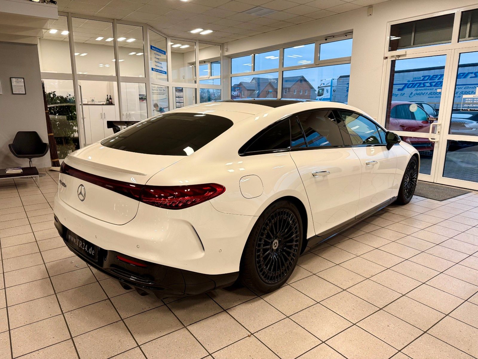 Fahrzeugabbildung Mercedes-Benz EQS 450+ AMG/Pano/HuD/Distronic/Burmester/ACC