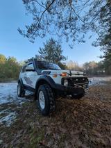 Lada niva 4x4 1,8 merc cozzack - gebrauchte Lada Niva aus dem Jahr 2008