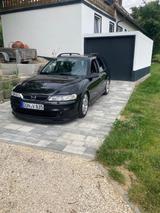 Opel Vectra 2.2 16V Sport Sport - Opel Vectra aus 2002: Kombi