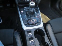 AUDI A5 Cabriolet 1.8 TFSI S-Line Xenon 18'' Navi PDC AUDI A5 Cabriolet 1.8 TFSI S-Line Xenon 18'' Navi PDC