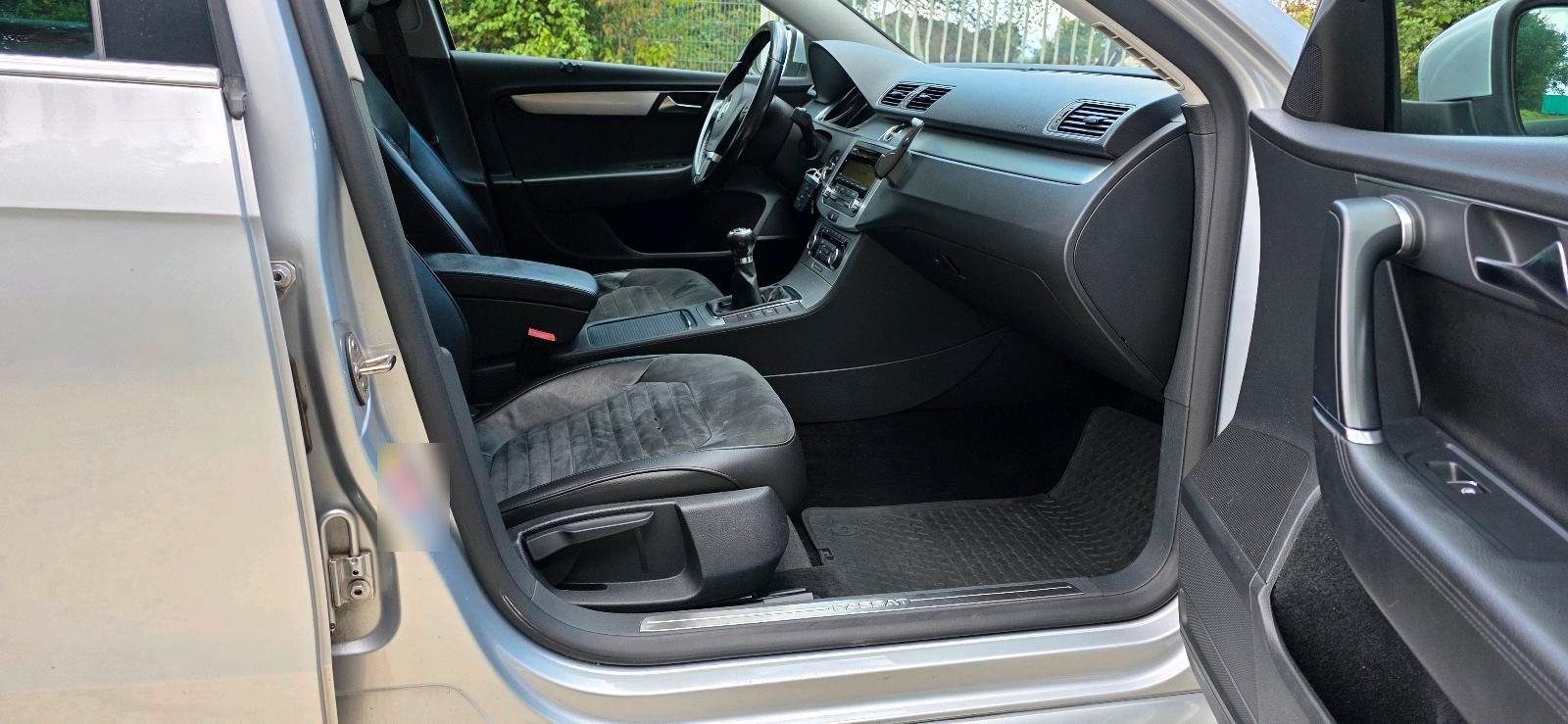 Volkswagen Passat 2011 — photo 7