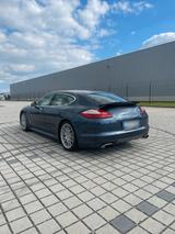 Porsche Panamera Turbo - Porsche Panamera aus 2011: Turbo