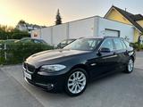 BMW 520d*Navi*Leder*PDC*Bi-Xenon*Pano..dach*Neu Tüv* - gebrauchte BMW 520 aus dem Jahr 2010
