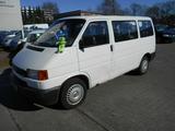 Volkswagen T4 Kombi 9 Sitzer - Volkswagen aus 2001