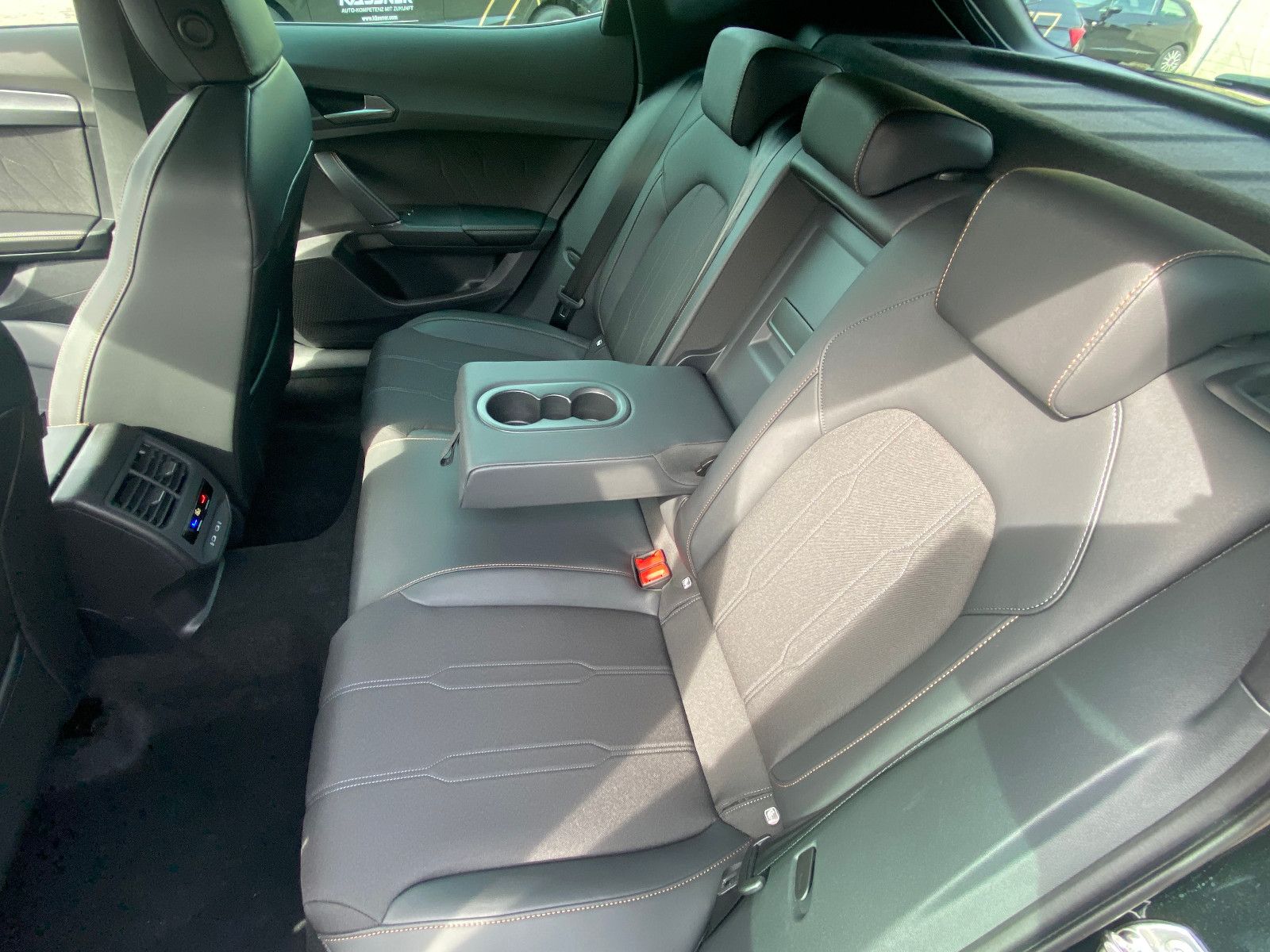 Fahrzeugabbildung CUPRA Formentor 1.5 eTSI DSG *Winterpaket