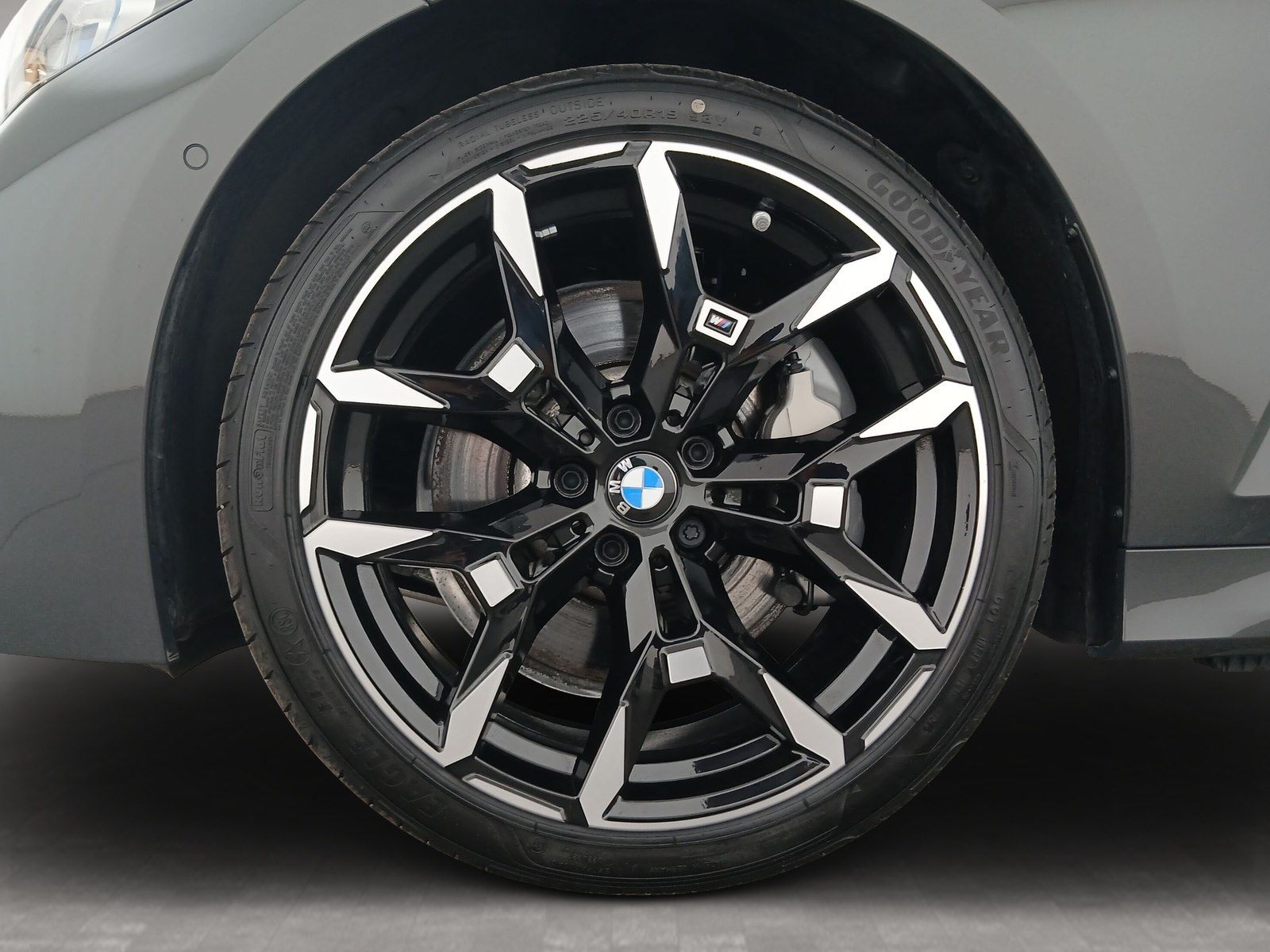 BMW 330 - Bild 7