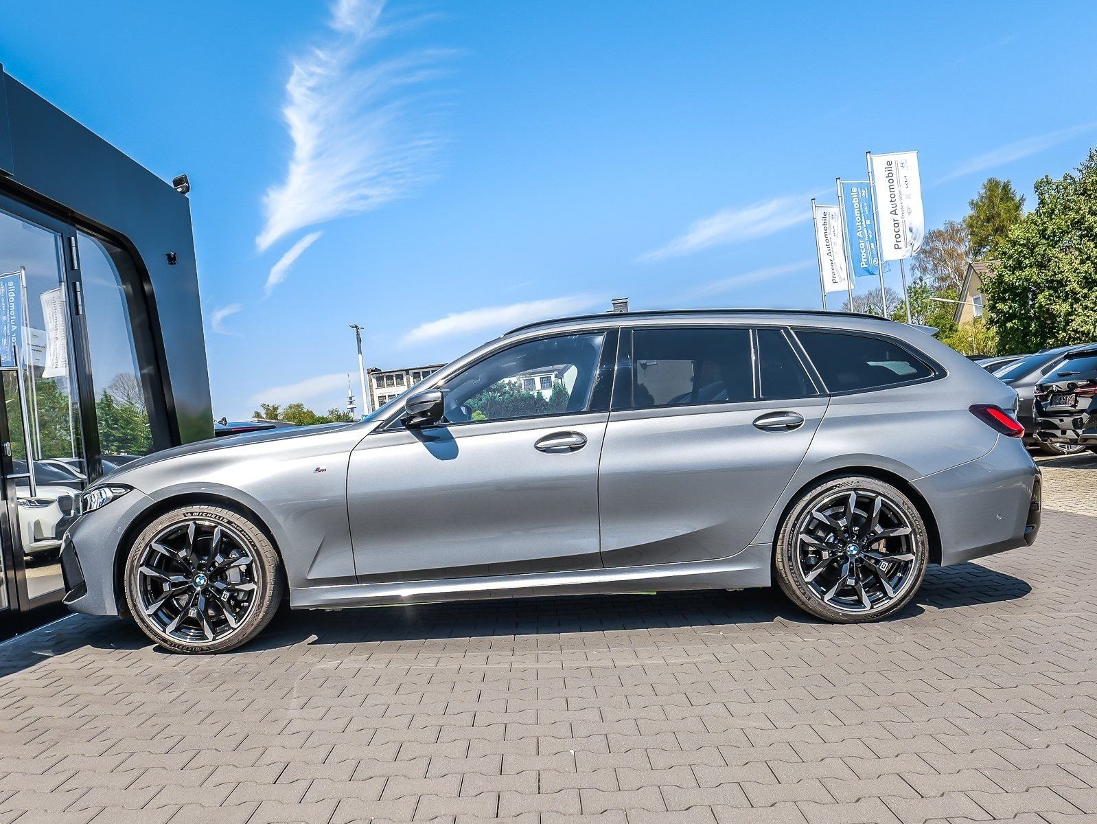BMW 330 - Bild 9