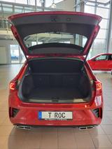 Volkswagen T-ROC R-Line DSG 17"LM 2AC+ Navi LED+ elHKl Trav - rote Volkswagen T-Roc