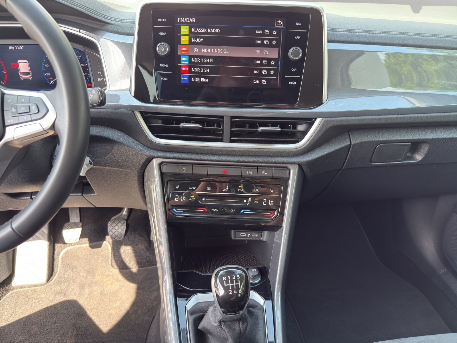 Volkswagen T-Roc - Bild 12