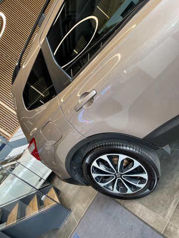 Nissan Qashqai+2 2.0 dCi 3604x4 Aut.*NAVI*AHK*PANO*