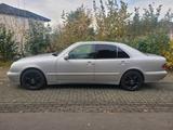 Mercedes-Benz Mercedes Benz E220 CDI Tüv März 2026 - gebrauchte Mercedes-Benz E 220 aus dem Jahr 2000